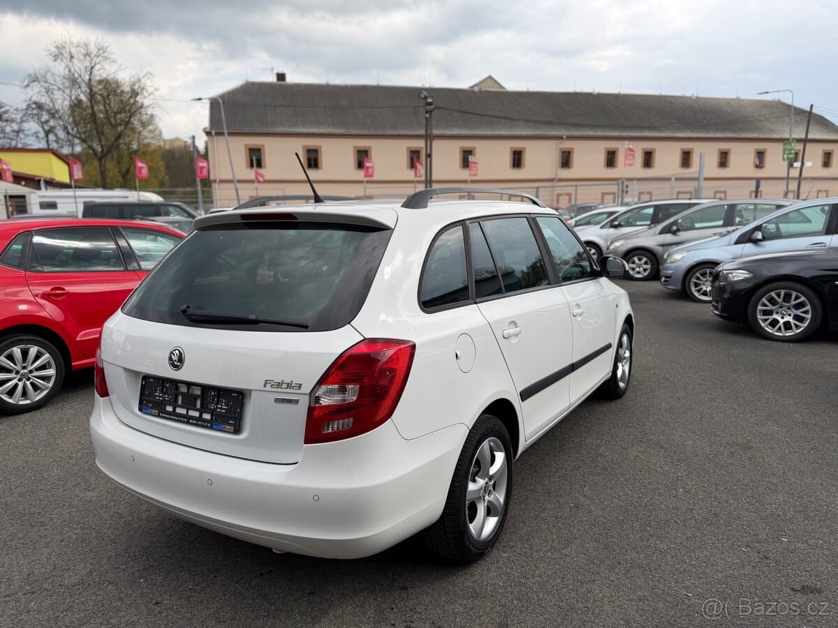 2011 Škoda FABIA - 3