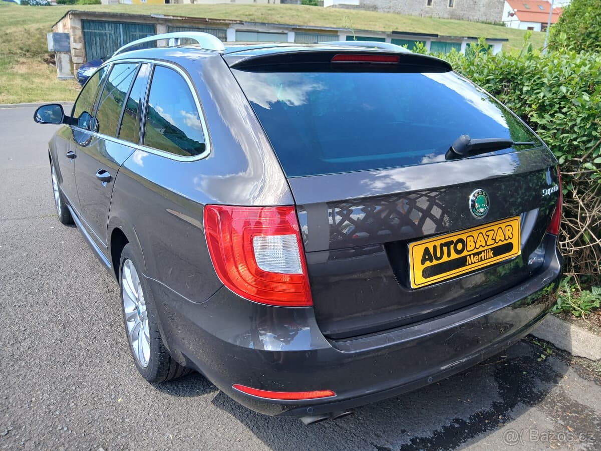2011 Škoda SUPERB - 3