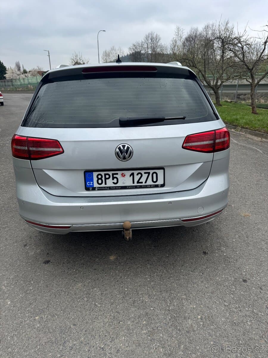 2017 Volkswagen PASSAT - 3