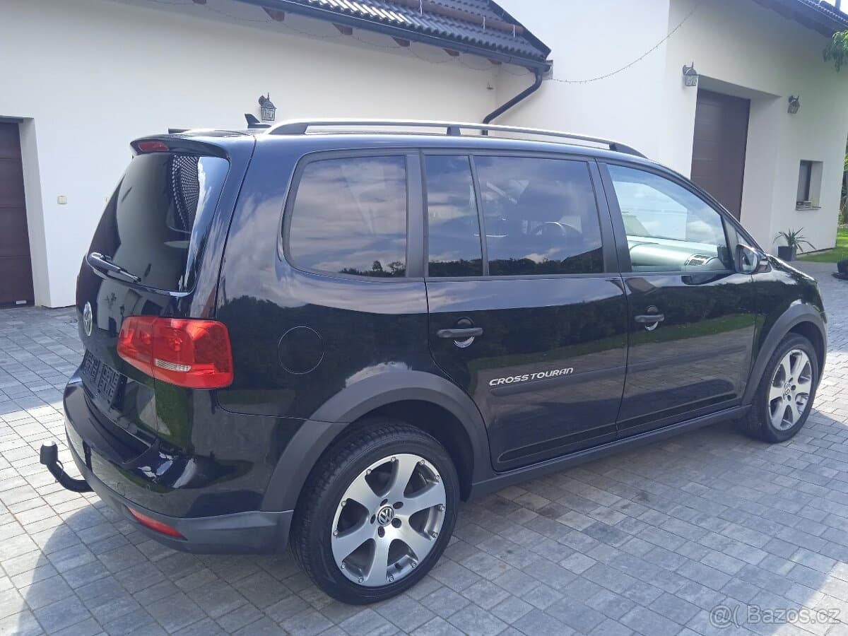 2011 Volkswagen TOURAN - 3
