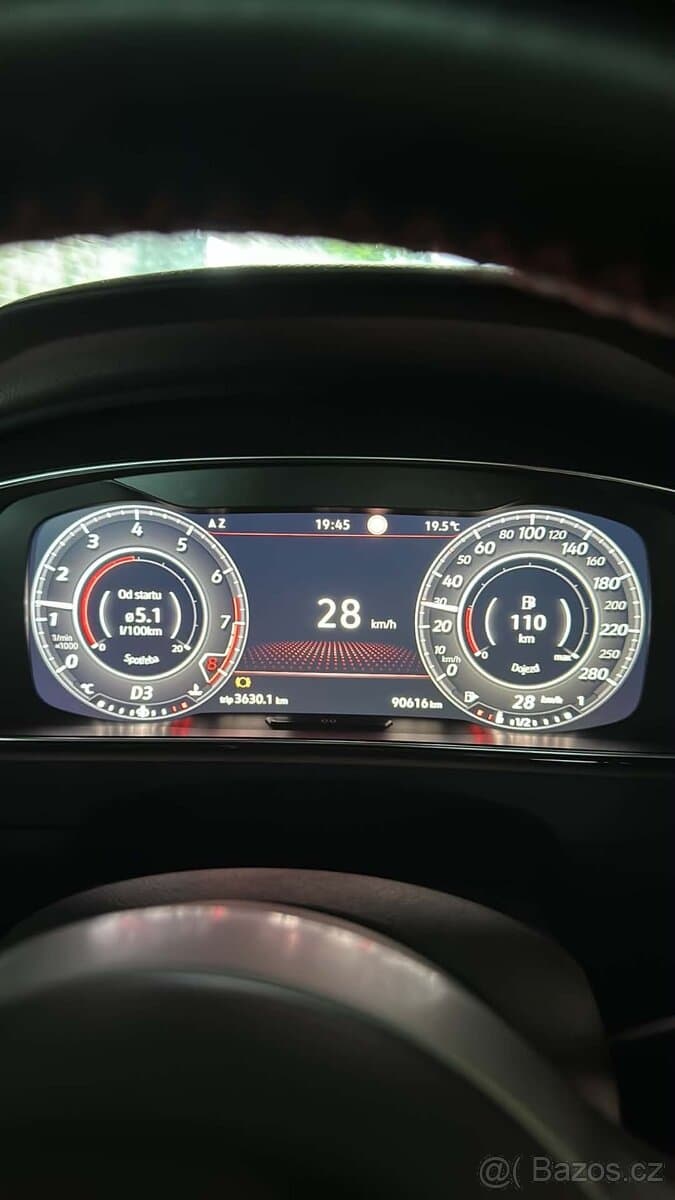 Volkswagen GOLF - 3