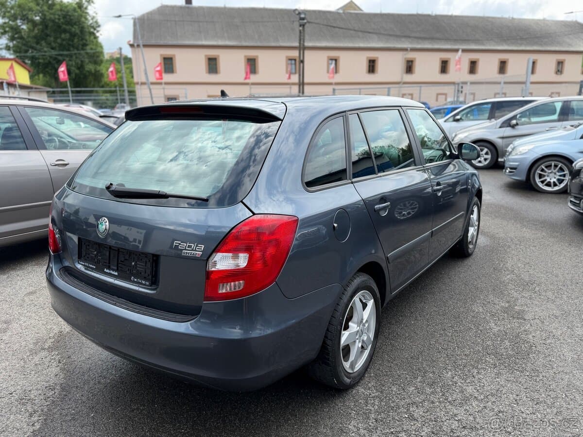 2010 Škoda FABIA - 3