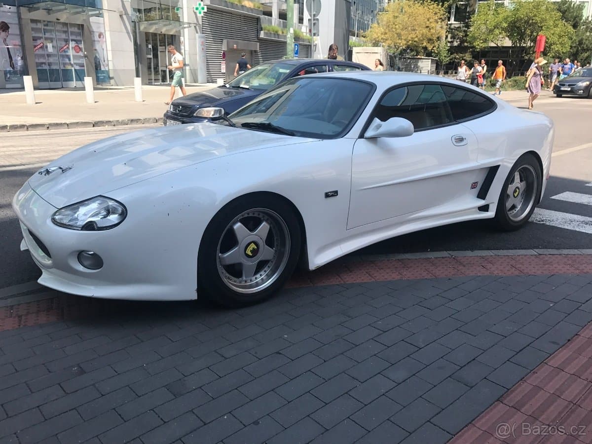 2003 Jaguar XK - 3