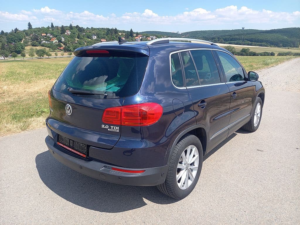 2012 Volkswagen TIGUAN - 3