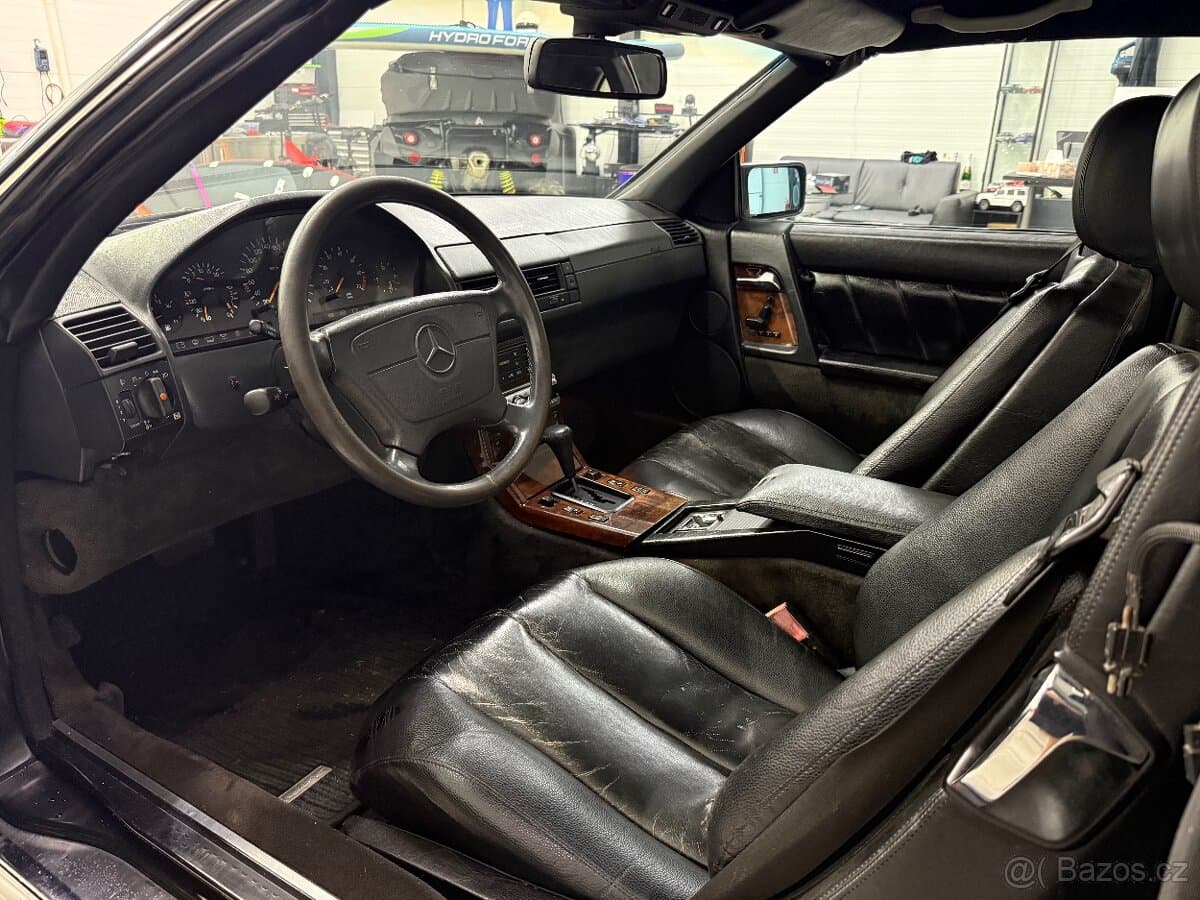 1993 Mercedes-Benz SL - 3