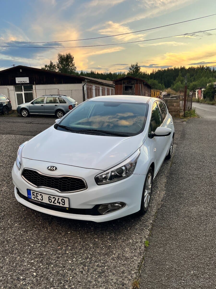 2015 Kia PROCEED - 3