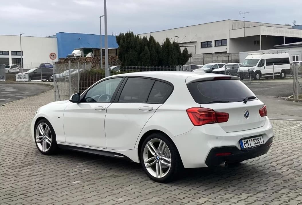 2016 BMW 1-SERIES - 3