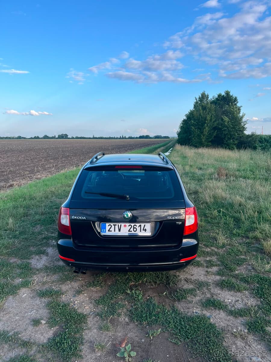 2011 Škoda SUPERB - 3