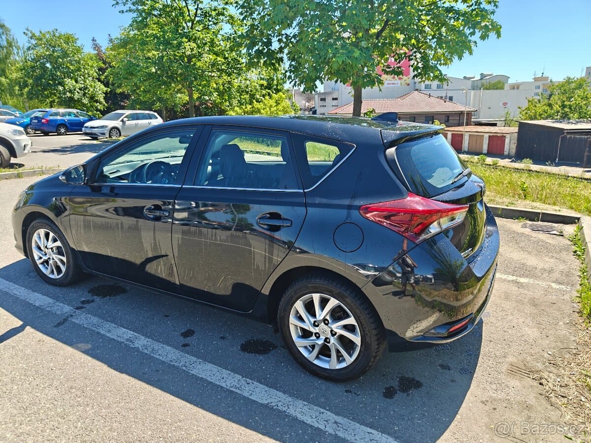 2018 Toyota AURIS - 3