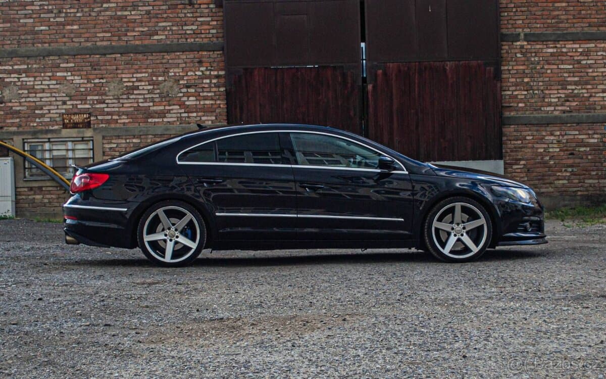 2010 Volkswagen PASSAT CC - 3