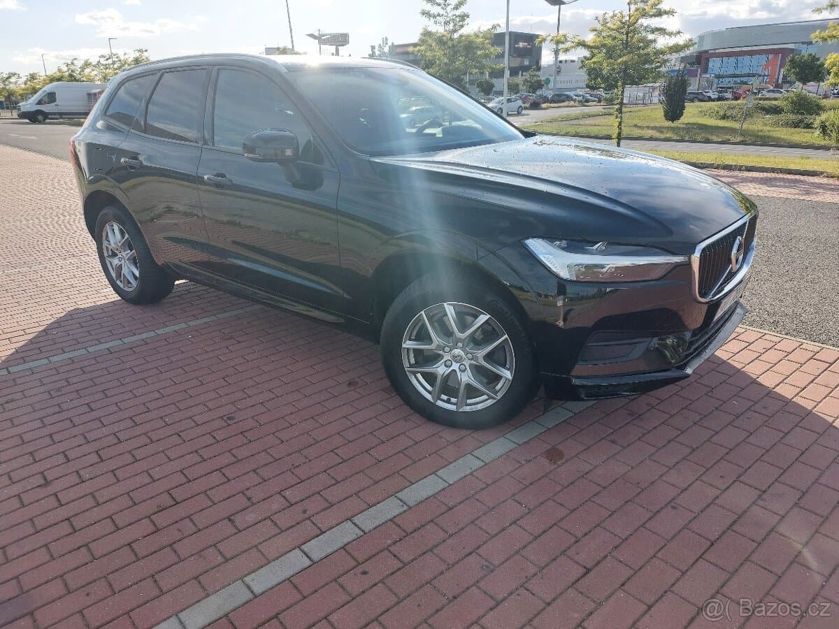 2021 Volvo XC60 - 3