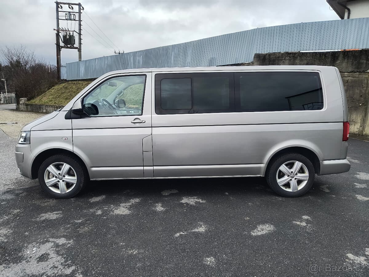 2013 Volkswagen MULTIVAN - 3