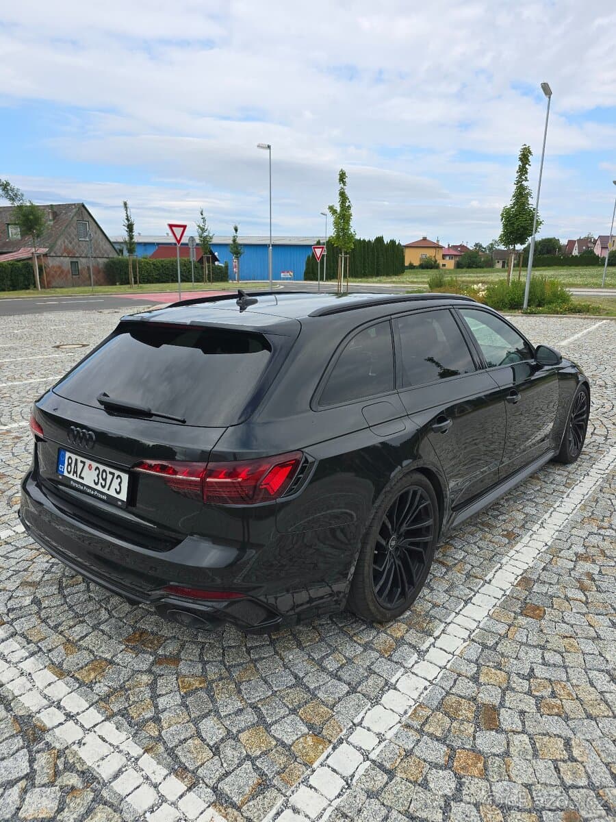 2021 Audi RS4 - 3