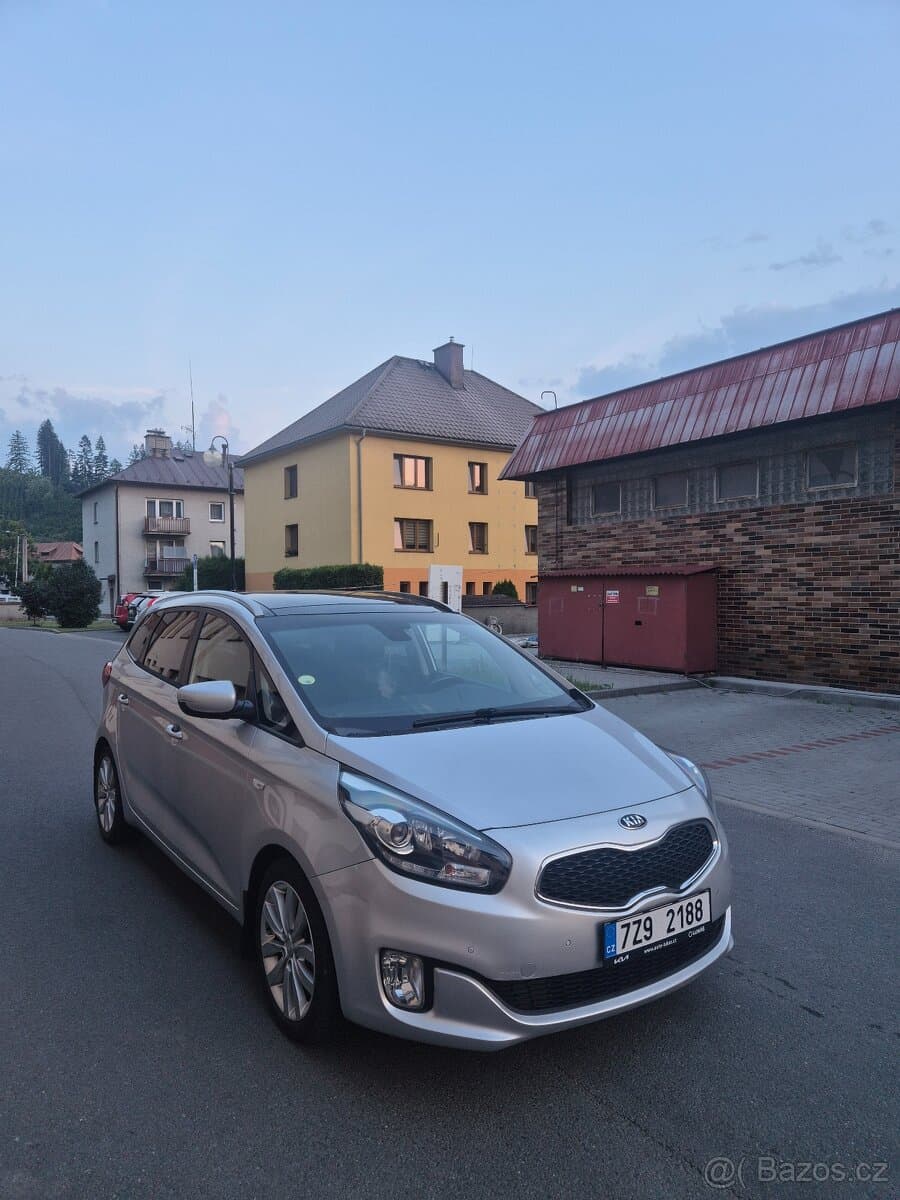 2015 Kia CARENS - 3