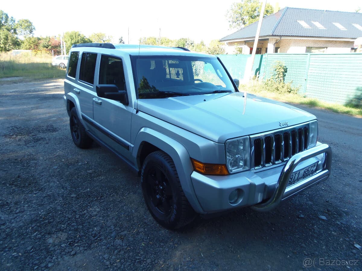 2007 Jeep COMMANDER - 3