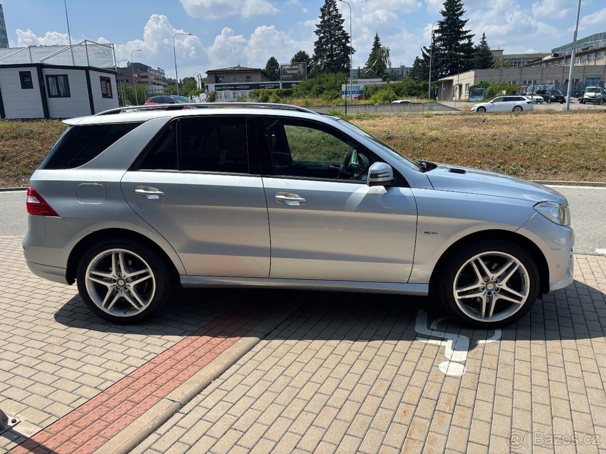 2012 Mercedes-Benz M-CLASS - 3