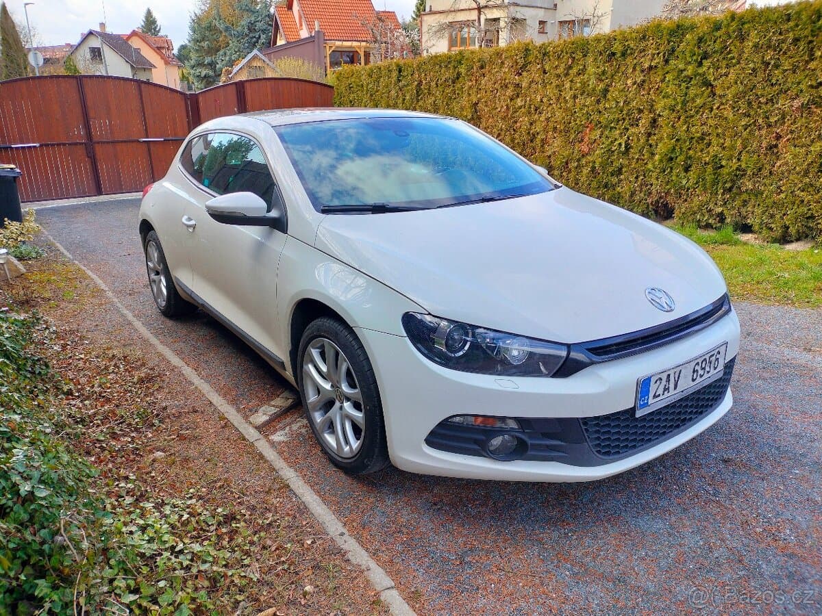 2010 Volkswagen SCIROCCO - 3