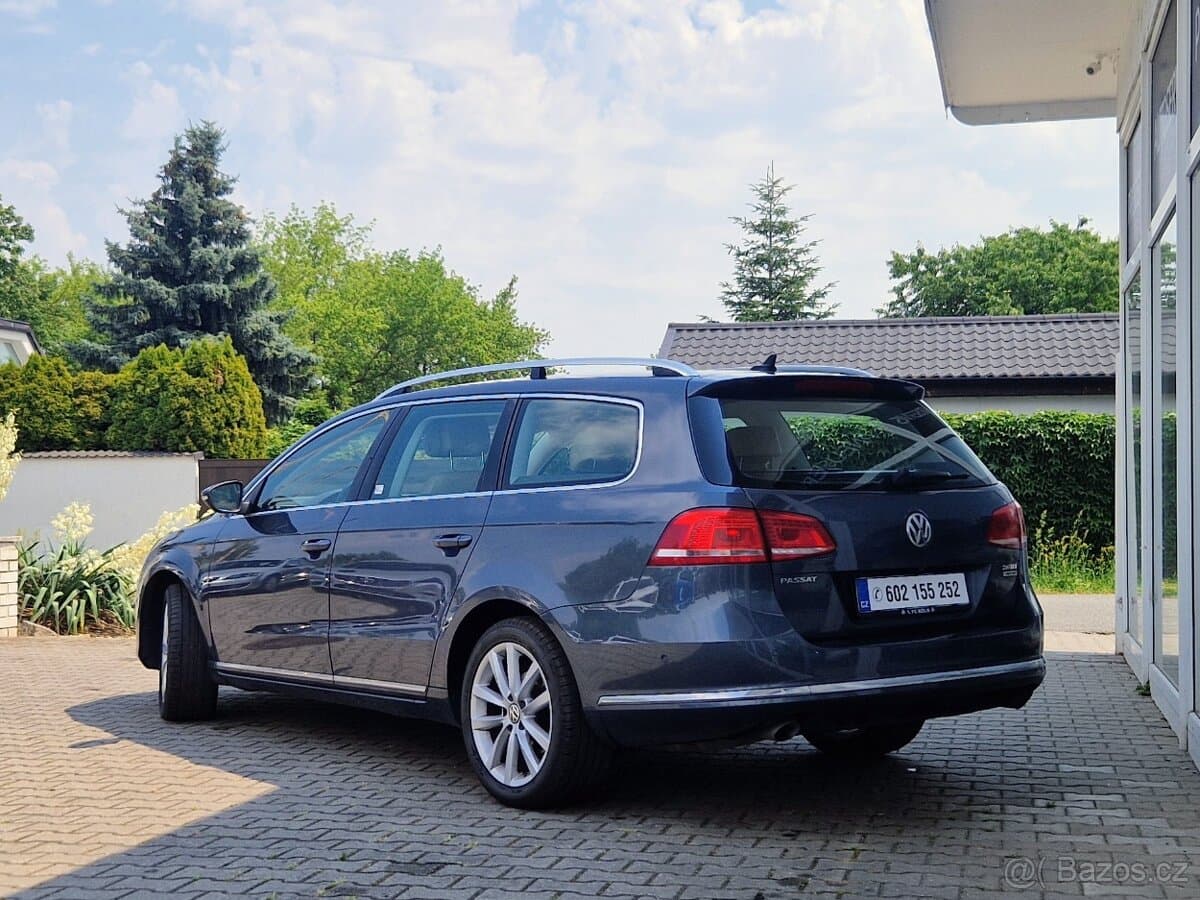 2012 Volkswagen PASSAT - 3