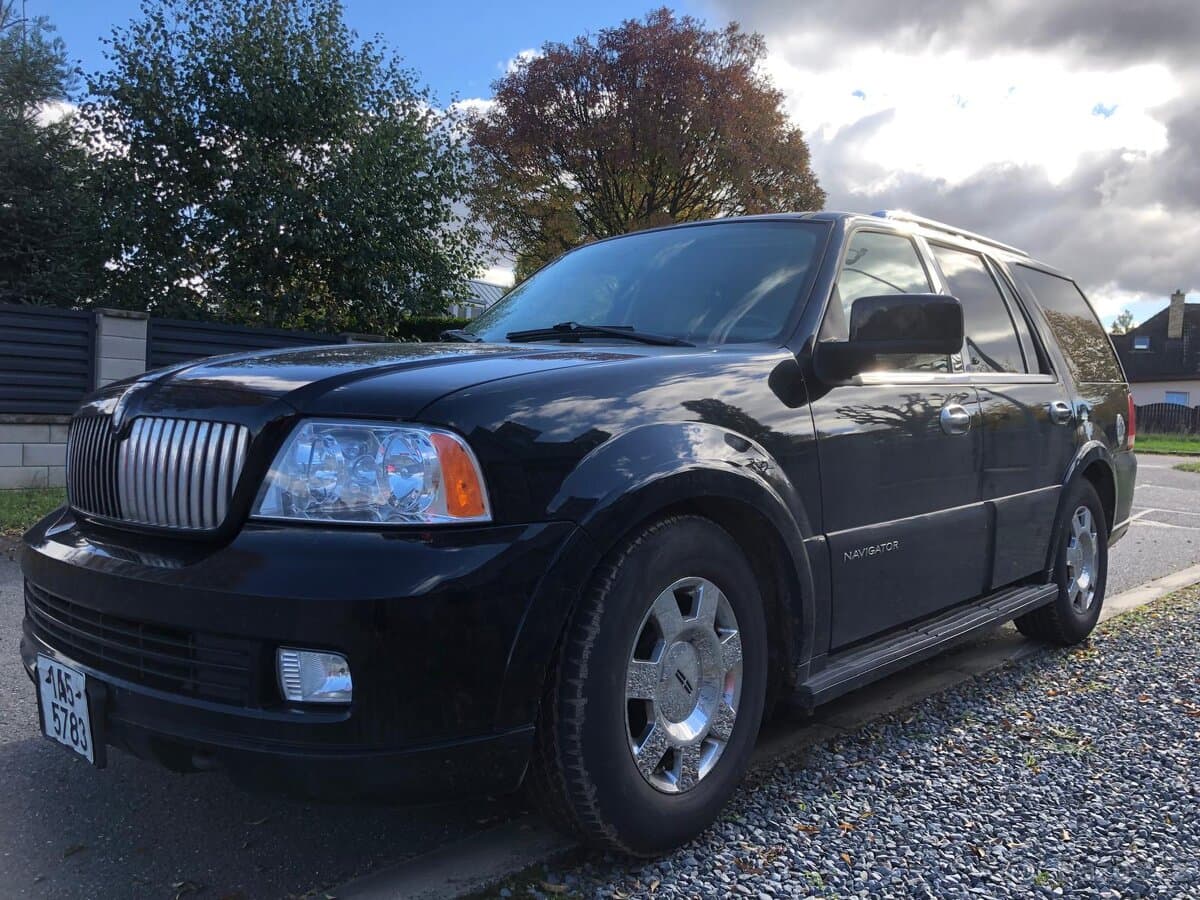 2005 Lincoln NAVIGATOR - 3
