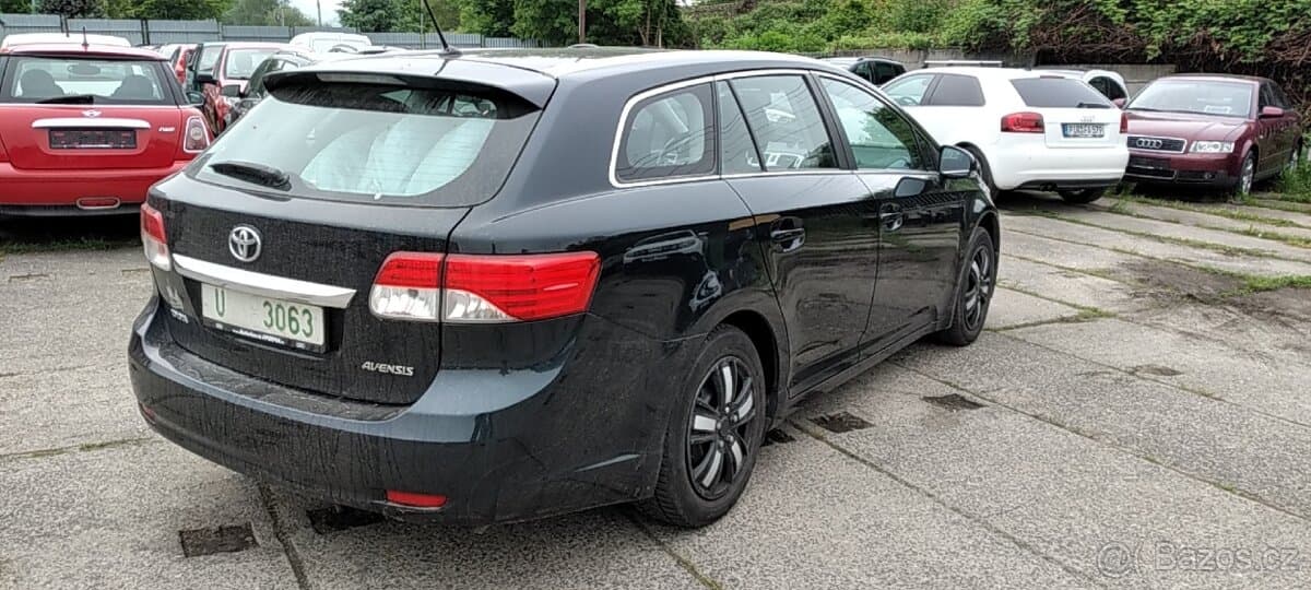 2012 Toyota AVENSIS - 3