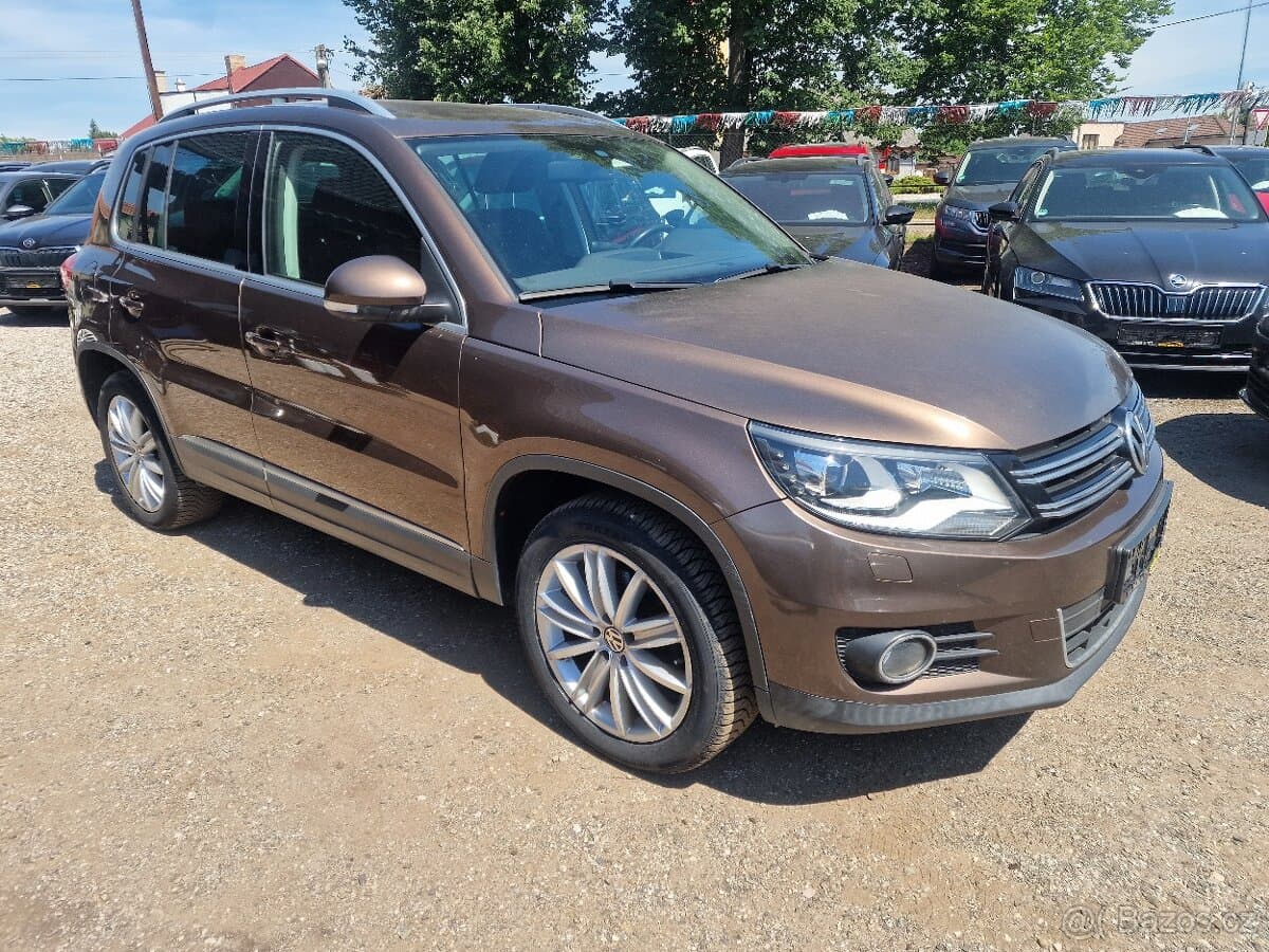 2011 Volkswagen TIGUAN - 3
