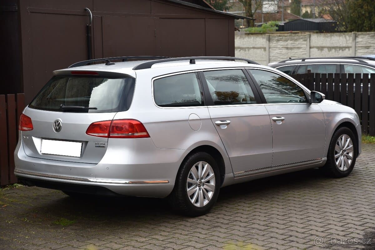 2012 Volkswagen PASSAT - 3