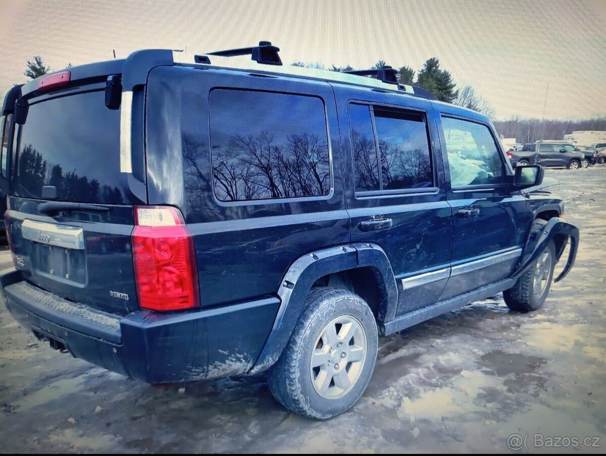 2008 Jeep COMMANDER - 3