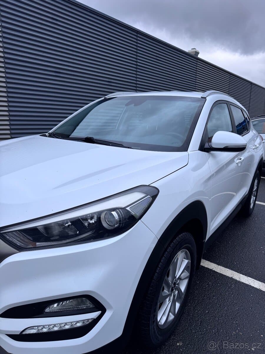 2016 Hyundai TUCSON - 3