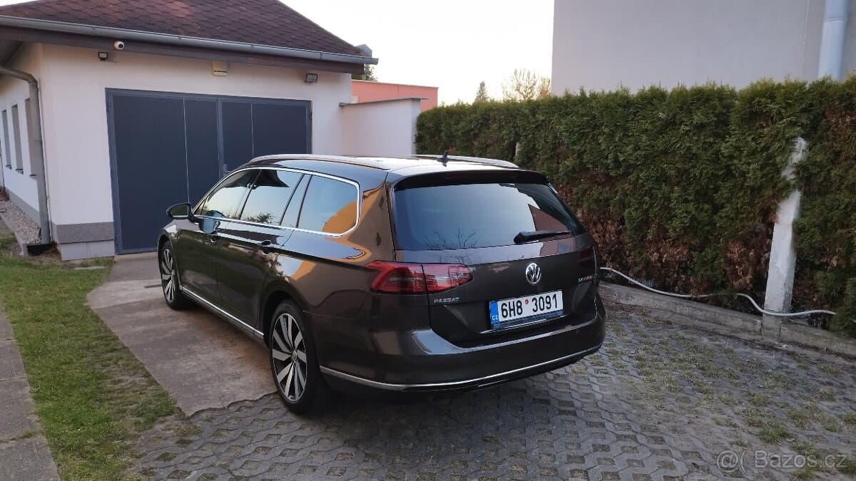 2017 Volkswagen PASSAT - 3