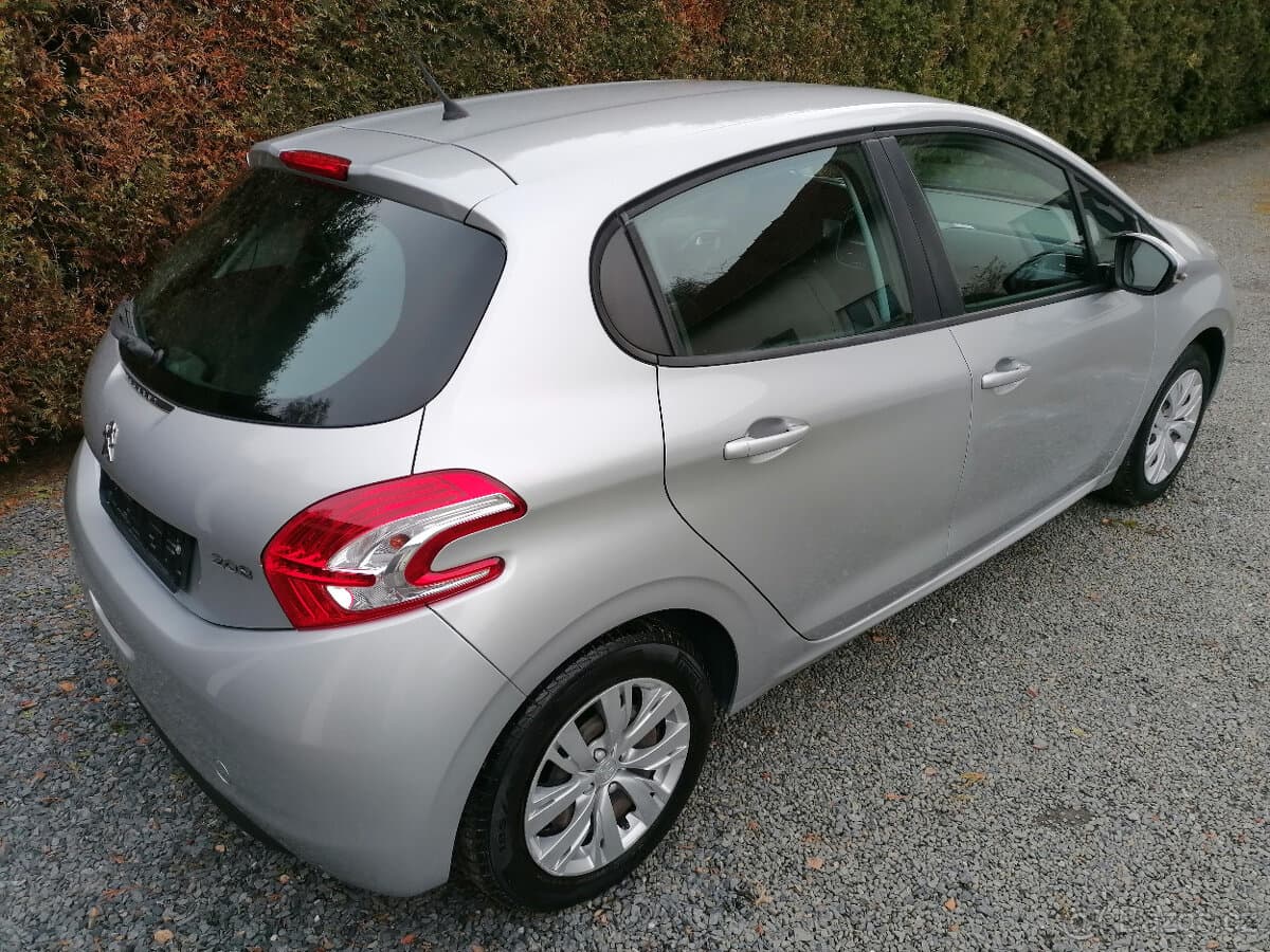 2013 Peugeot 208 - 3