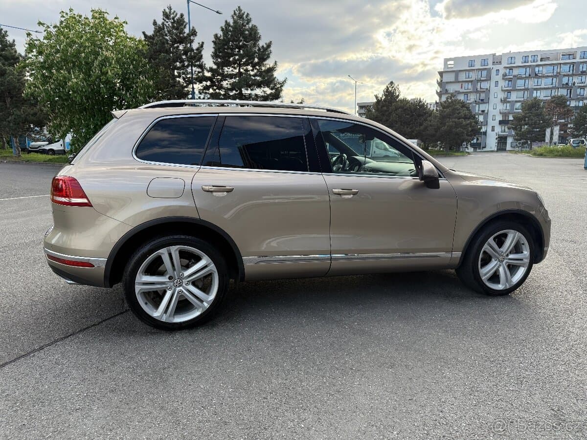 2015 Volkswagen TOUAREG - 3