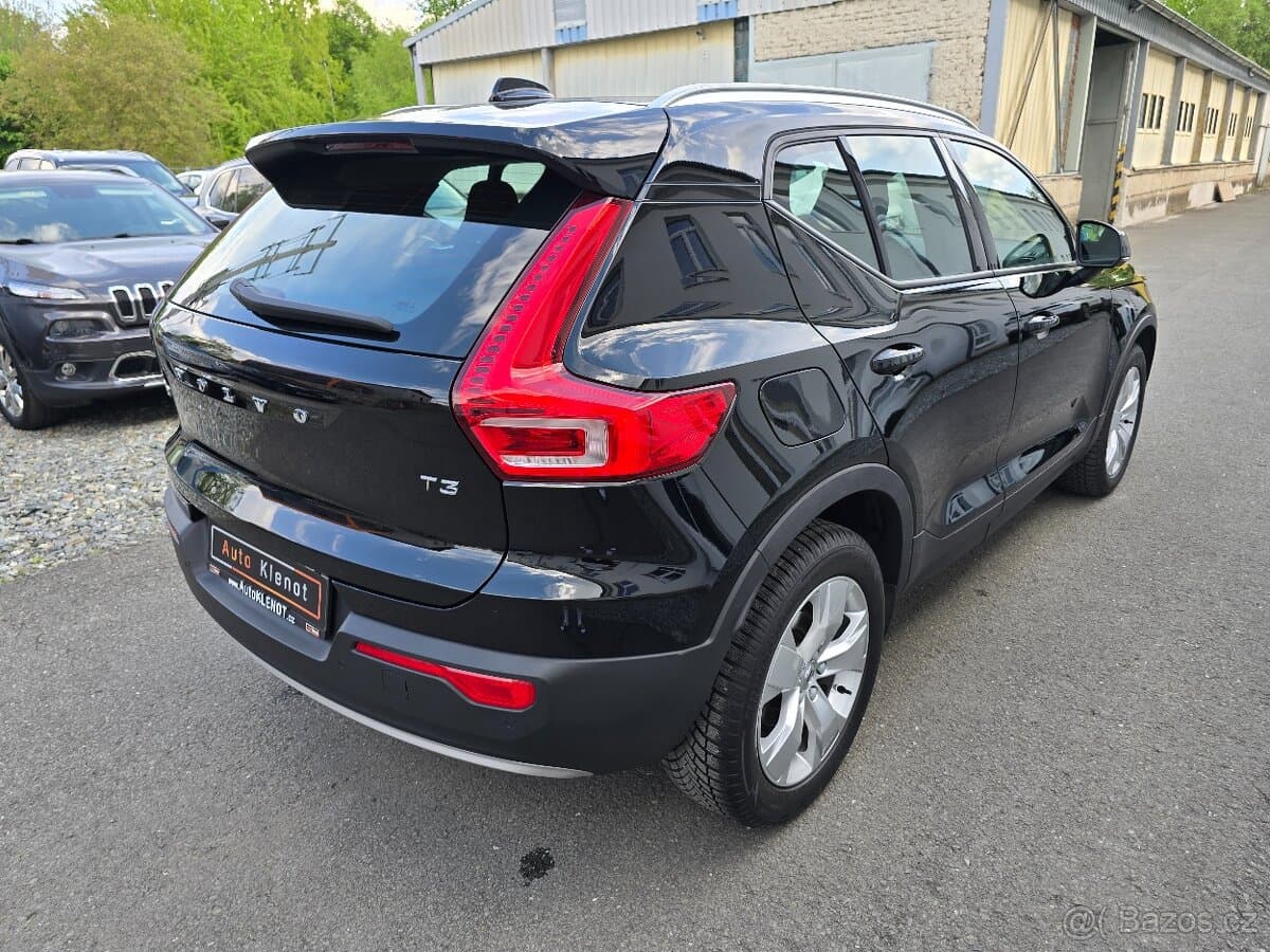 2021 Volvo XC40 - 3