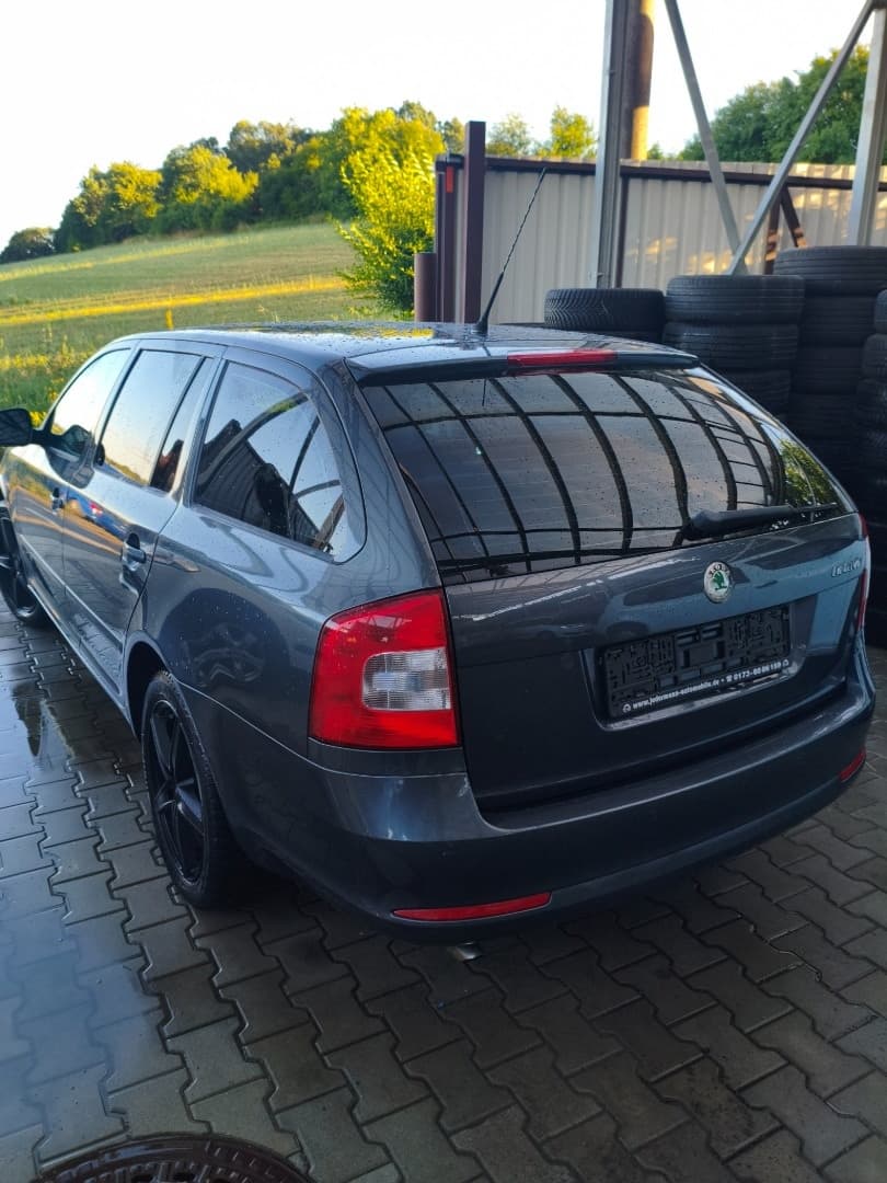 Škoda OCTAVIA - 3