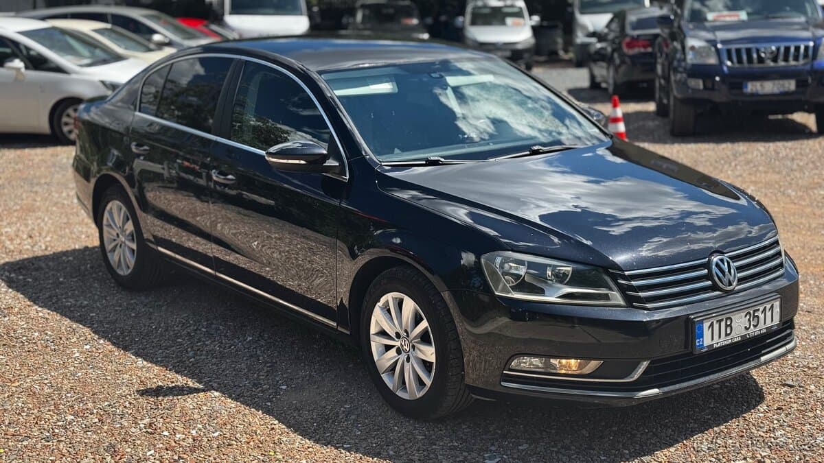 2011 Volkswagen PASSAT - 3