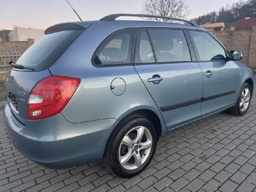 2011 Škoda FABIA - 3
