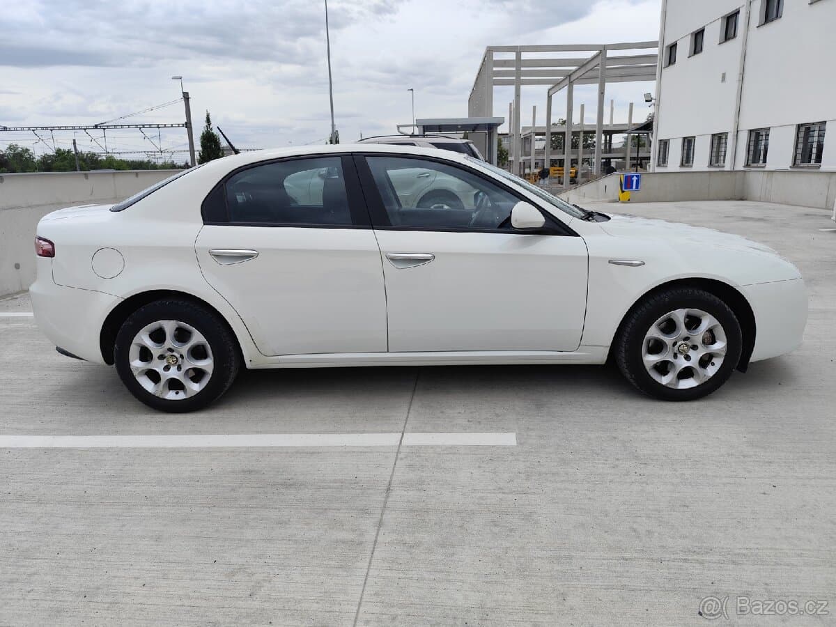 Alfa Romeo 159 - 3