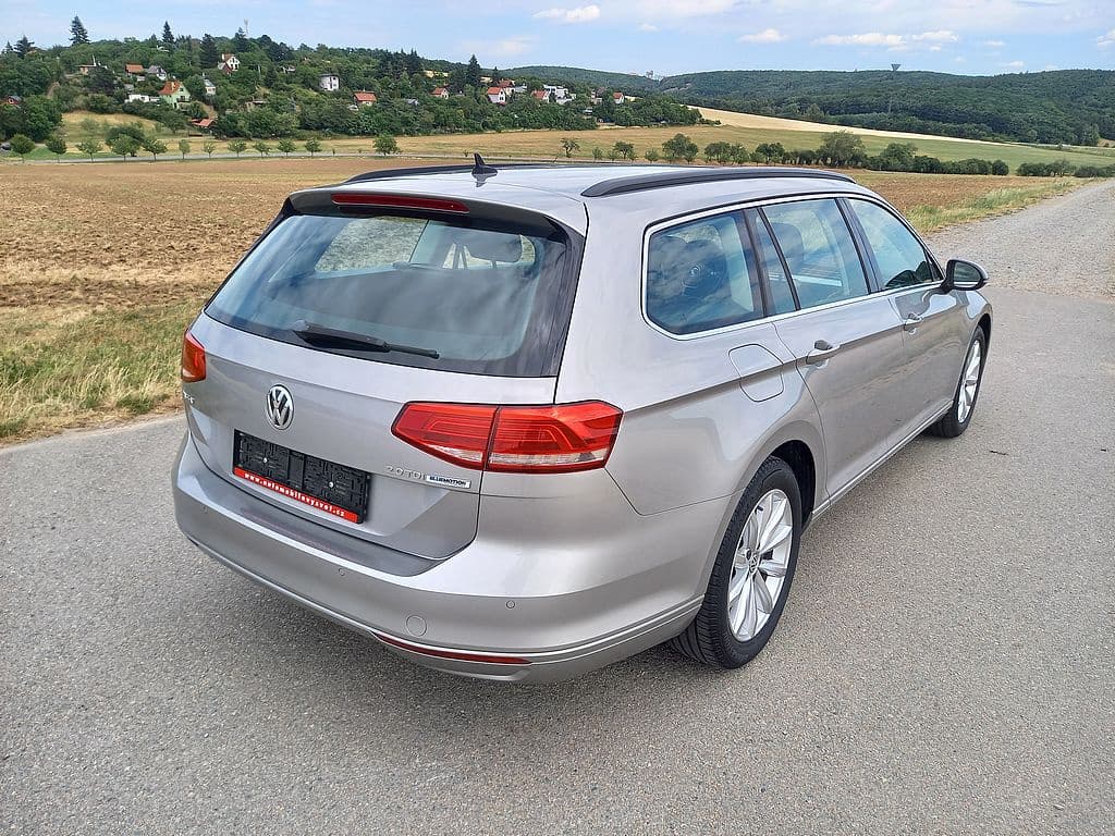 2016 Volkswagen PASSAT - 3