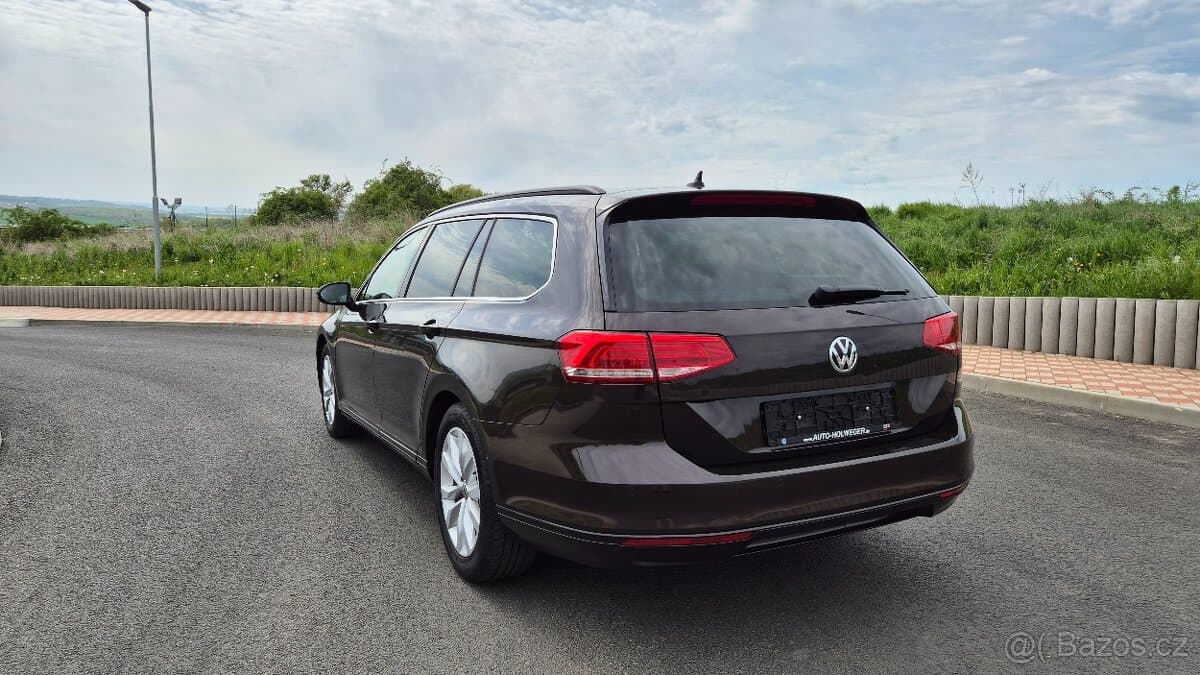 2019 Volkswagen PASSAT - 3
