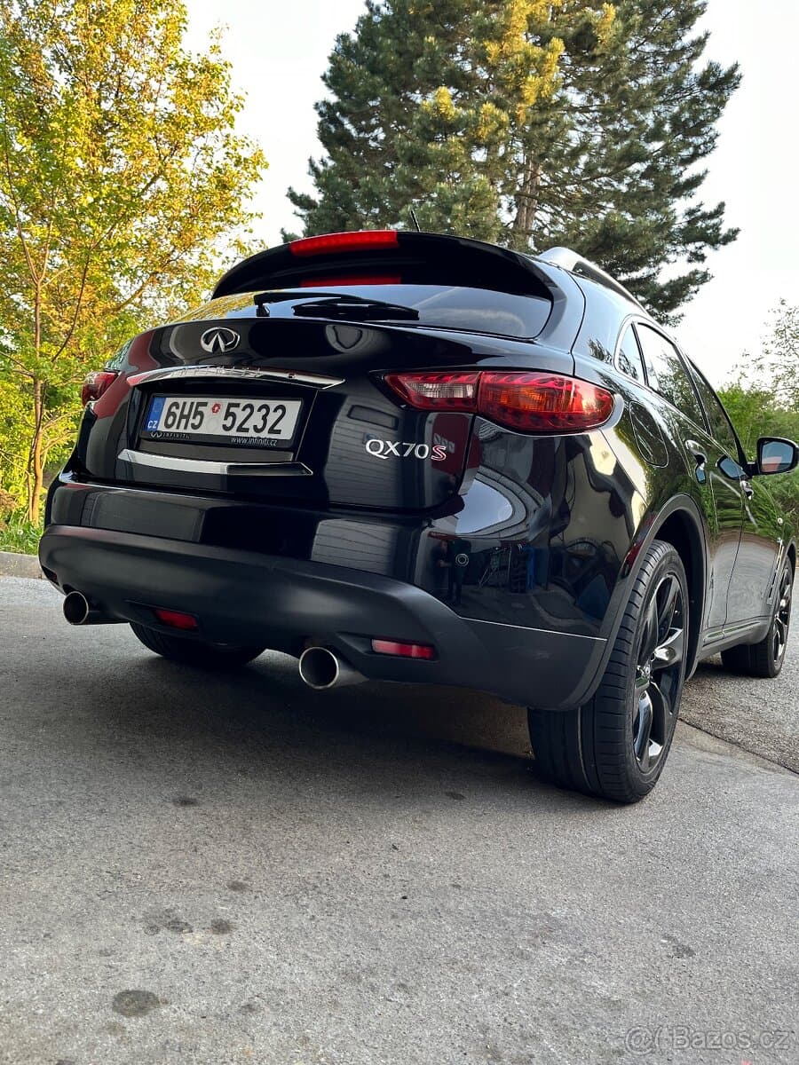 2016 Infiniti QX70 - 3