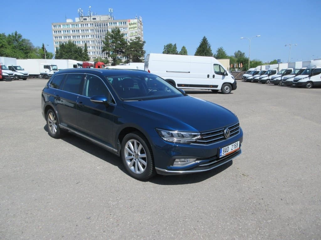 2022 Volkswagen PASSAT - 3