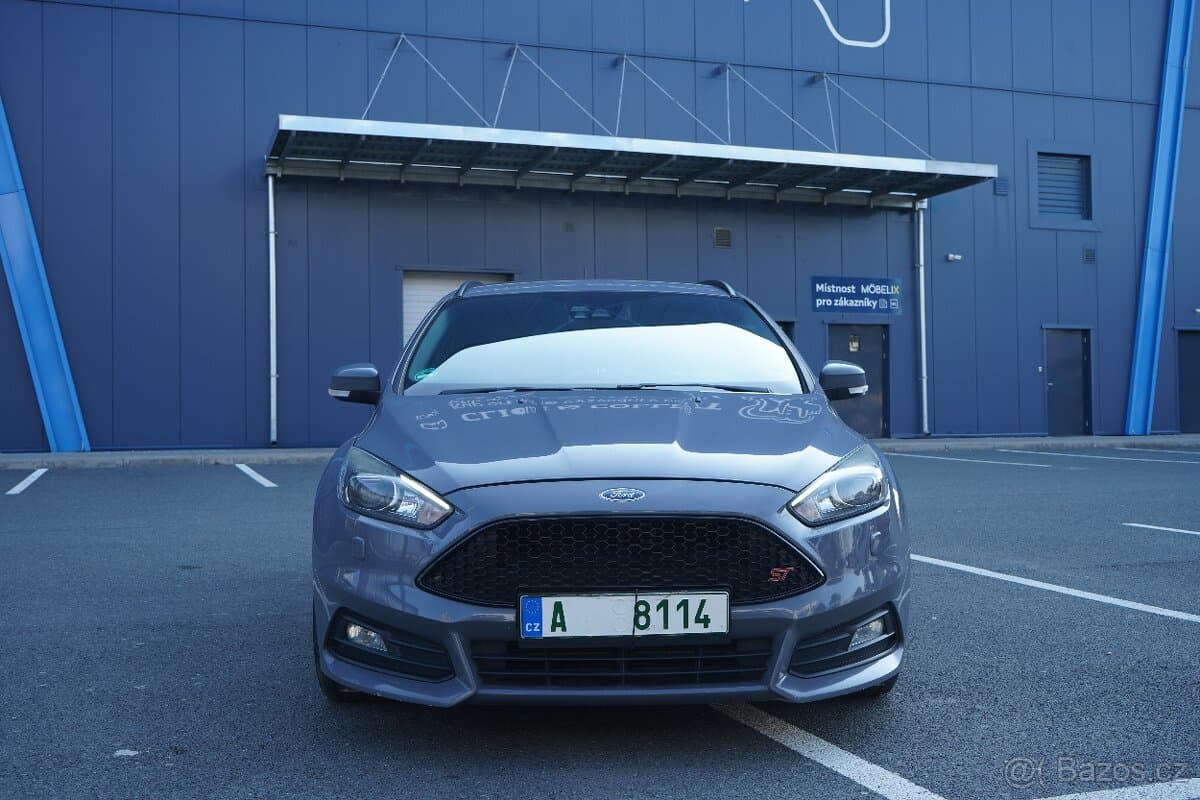 2017 Ford FOCUS - 3