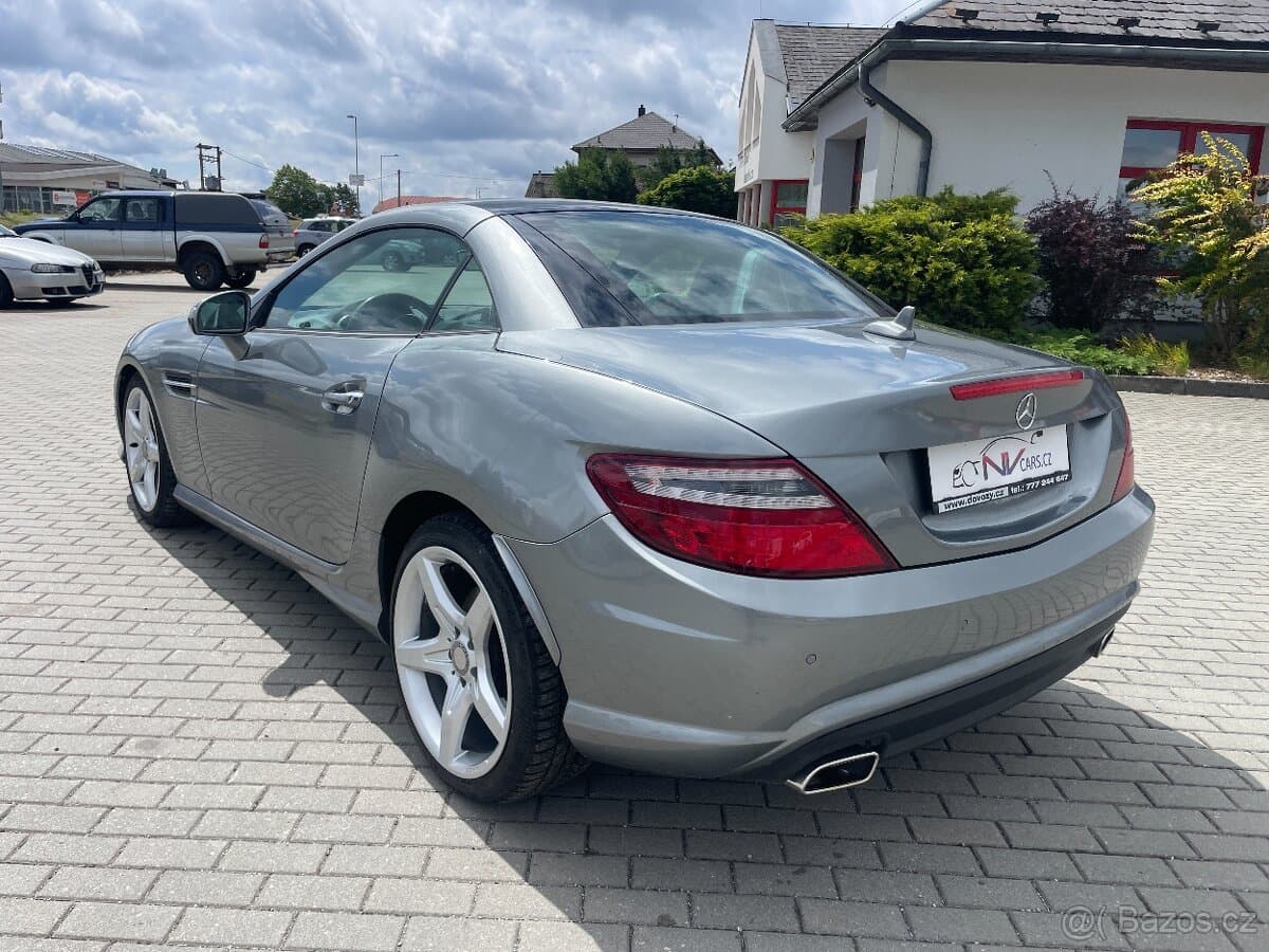 2011 Mercedes-Benz SL - 3