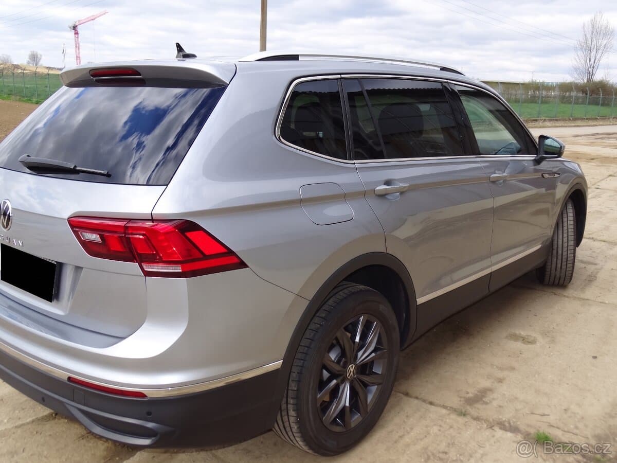 2023 Volkswagen TIGUAN - 3