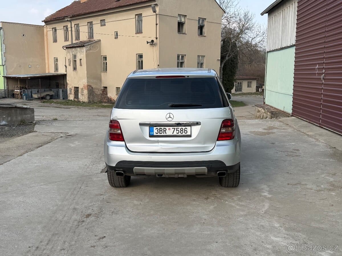 Mercedes-Benz M-CLASS - 3