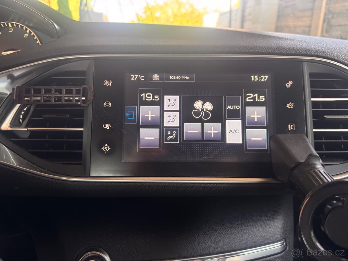 2015 Peugeot 308 - 3