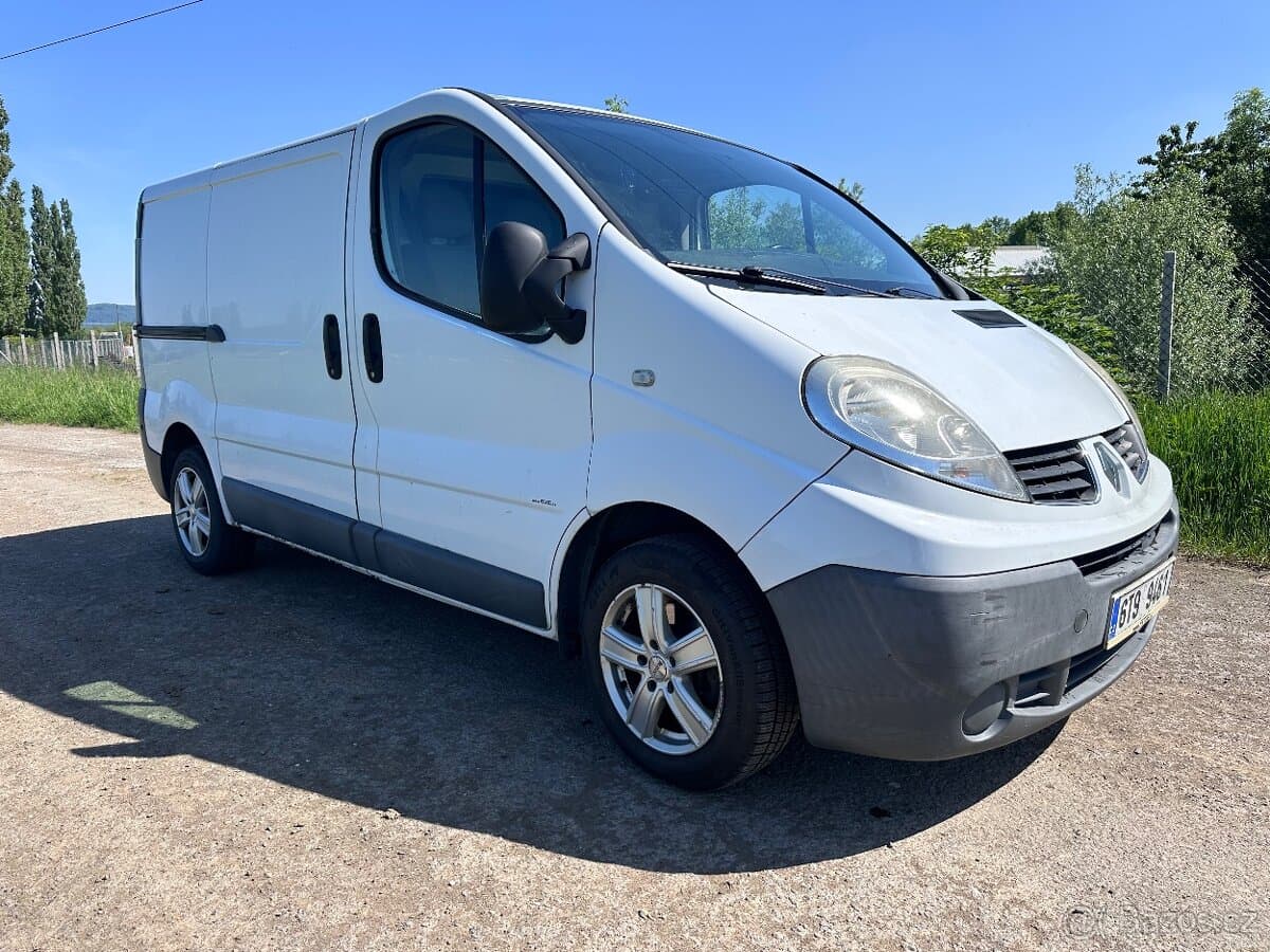 2010 Renault TRAFIC - 3