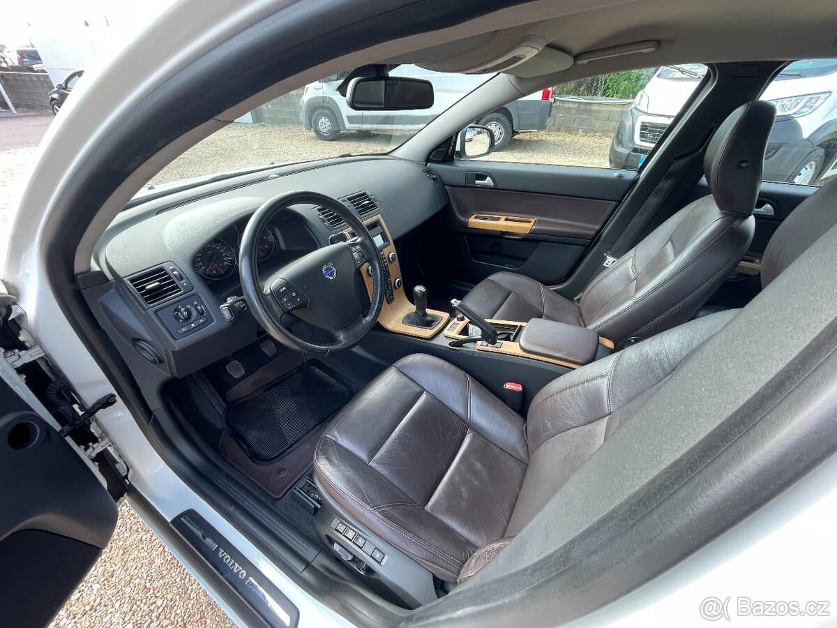 2010 Volvo V50 - 3