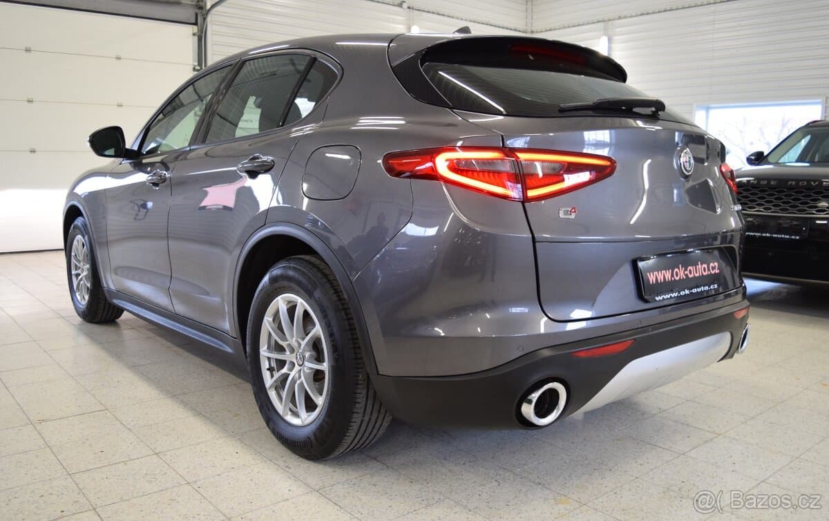 2020 Alfa Romeo STELVIO - 3