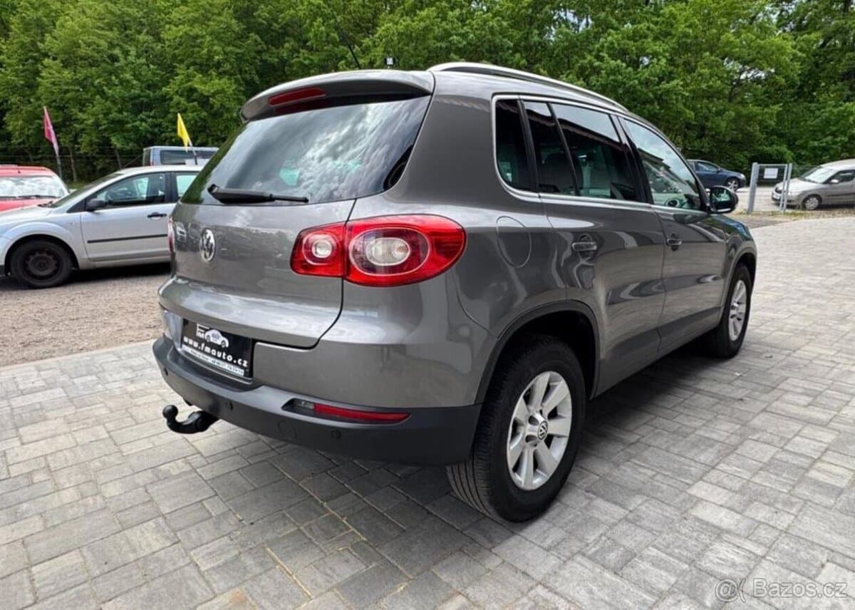2010 Volkswagen TIGUAN - 3