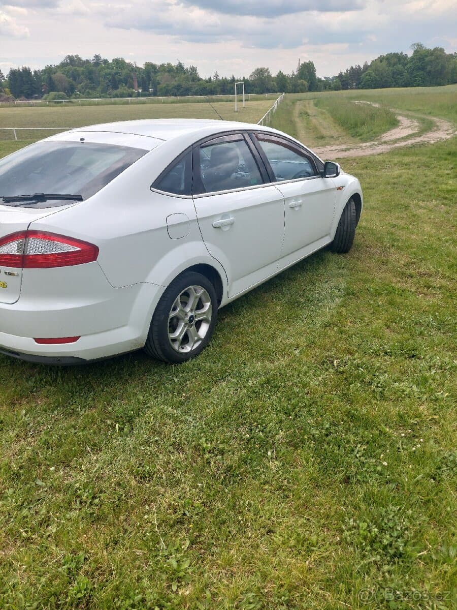 2010 Ford MONDEO - 3